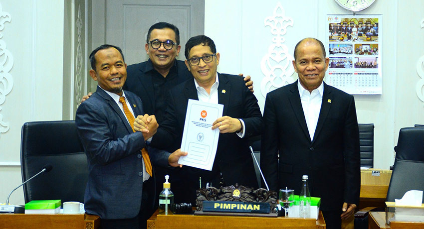 DPR RI Setuju Revisi UU Penyelenggaraan Haji dan Umrah
