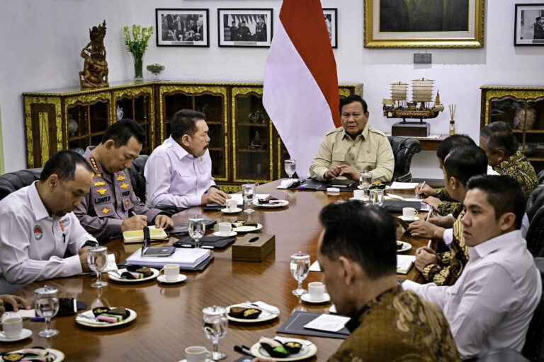 Presiden Prabowo Perintahkan Kapolri dan Jaksa Agung Tindak Tegas Pengoplosan Beras