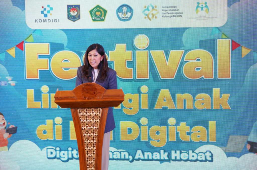 6 Menteri Teken Komitmen Bersama Lindungi Anak dari Internet Negatif