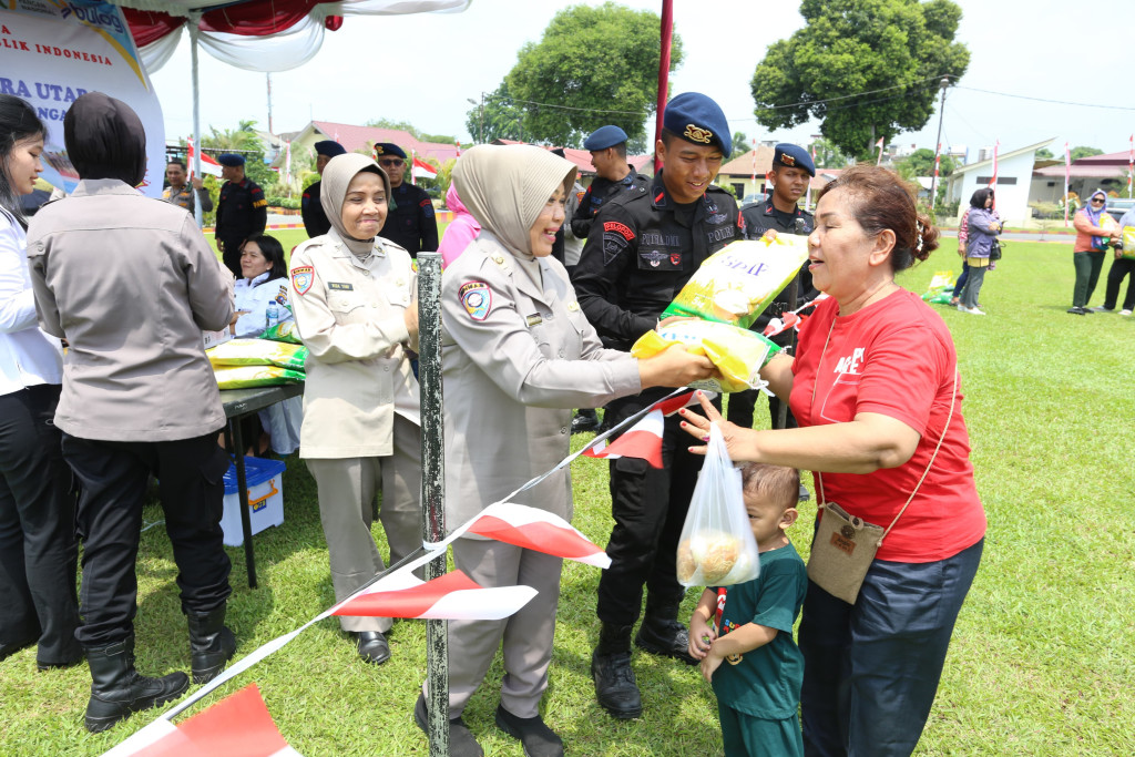 Kapolri Launching Program Pangan Murah Polri, Polda Sumut Salurkan Ratusan Ton Beras