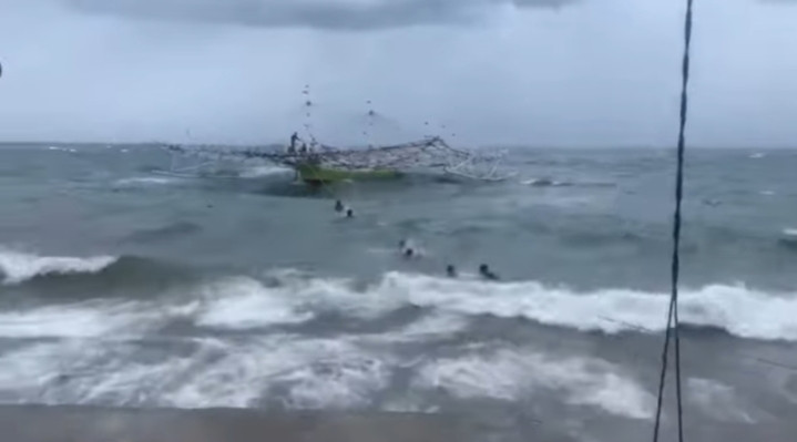 Pesisir Sumut hingga Maluku Waspada Gelombang Tinggi 4 Meter dan Banjir Rob