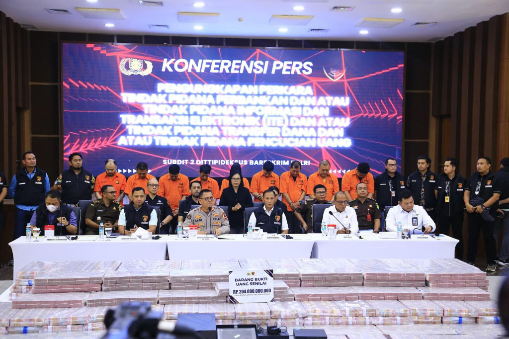 Sindikat Pembobol Rekening Dormant Rp204 Miliar Diungkap, 9 Tersangka Ditangkap-2 Orang Tersangka Pembunuhan
