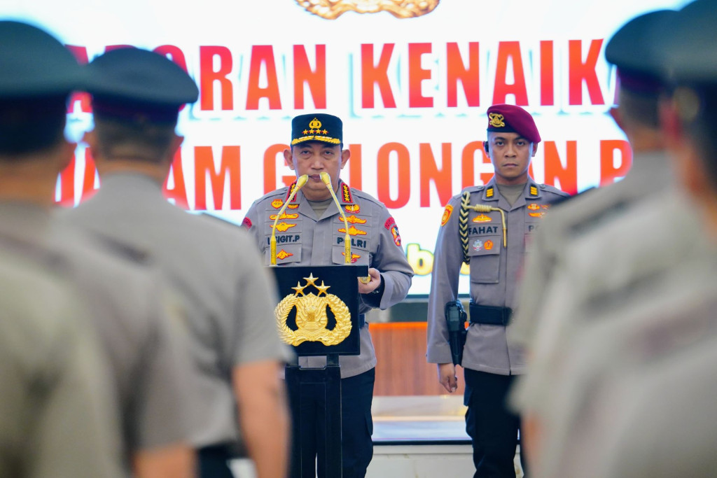 Kapolri Mutasi 60 Pati dan Pamen, 4 Kapolda Diganti