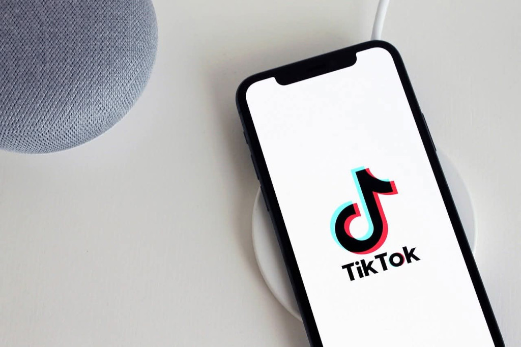 Kemkomdigi Bekukan TikTok Gegara Ogah Berikan Data Live Demo dan Judol