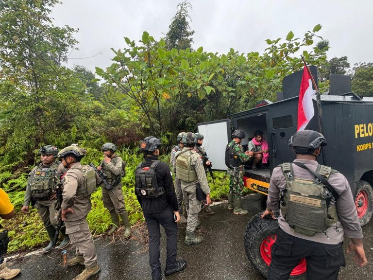 1 Tewas - 4 Terluka Ditembak KKB Pimpinan Aibon Kogoya di Kali Semen Nabire
