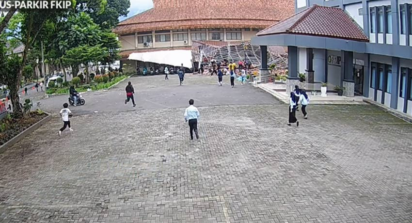Gazebo Universitas Siliwangi Rohoh Timpa 18 Mahasiswa, Polisi Selidiki Konstruksi Bangunan