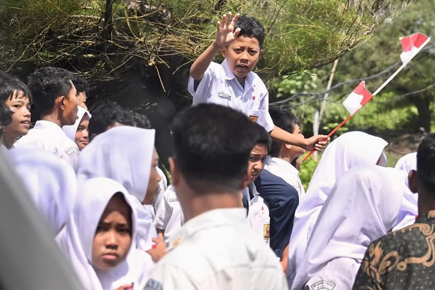 Presiden Prabowo Tak Mau Anak Sekolah Dikerahkan Menyambutnya, Instruksikan Seskab Surati Kepala Daerah