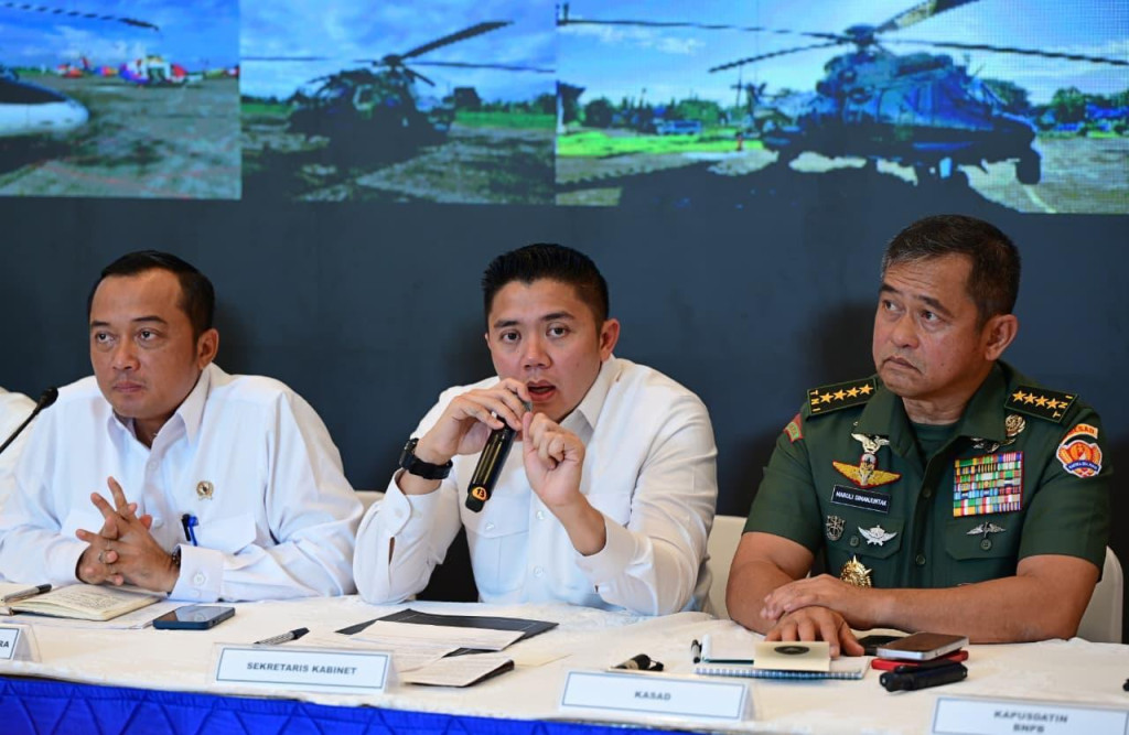 Seskab Teddy Ungkap Penanganan Pemerintah Paskabencana Sumatera: Super Cepat