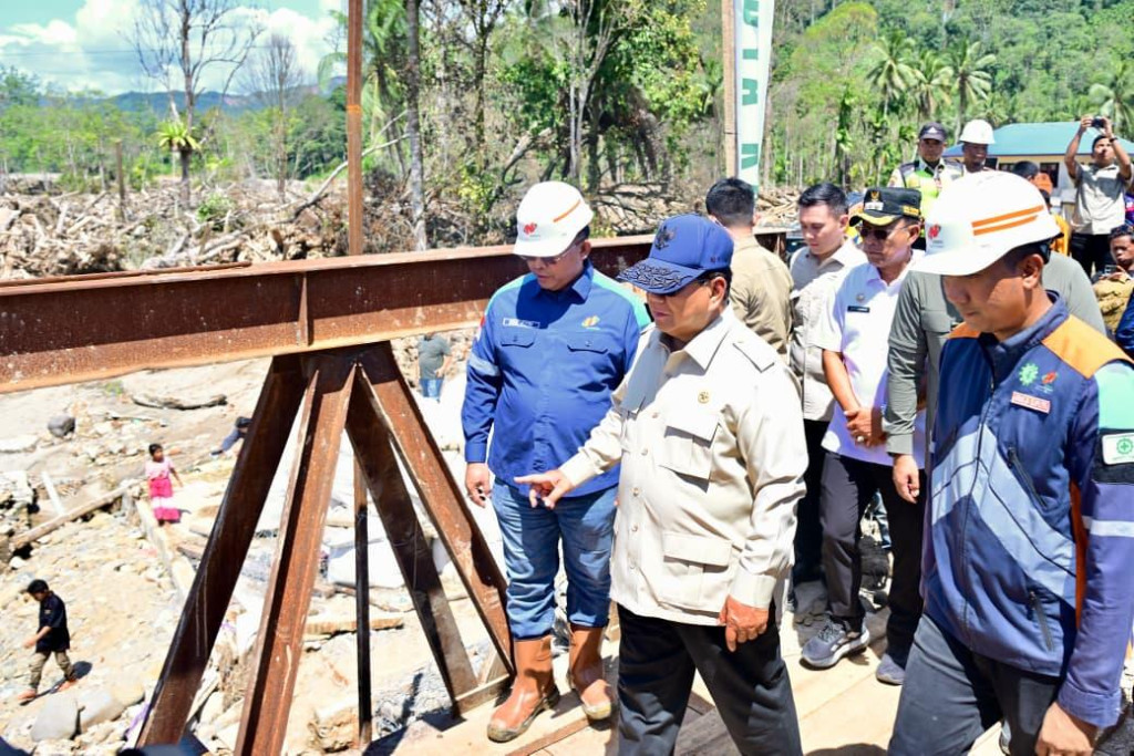 Presiden Prabowo Pastikan Percepatan Infrastruktur Penghubung Paskabencana di Tapsel
