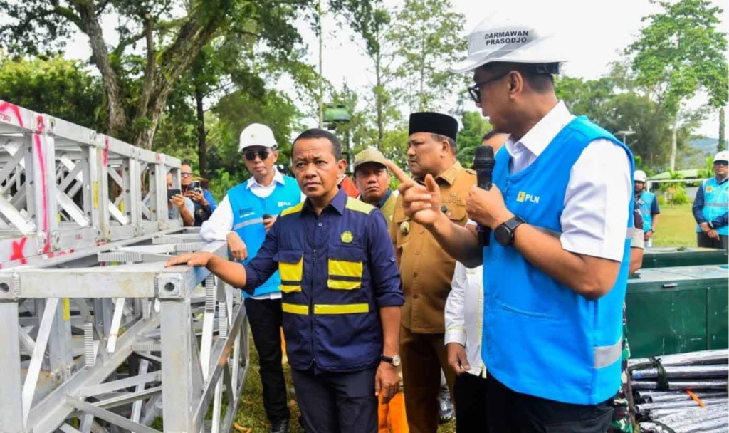 Menteri ESDM Bahlil Janjikan Warga Terdampak Bencana Sumatera dapat Diskon Tarif Listrik