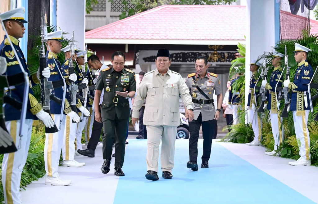 Dihadapan Pimpinan TNI - Polri, Presiden Prabowo Tekankan Profesionalisme