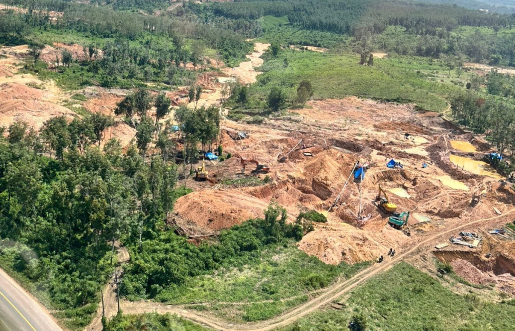 Tambang Emas Ilegal di Lampung Dibongkar, 14 Orang Tersangka - 41 Ekskavator Diamankan