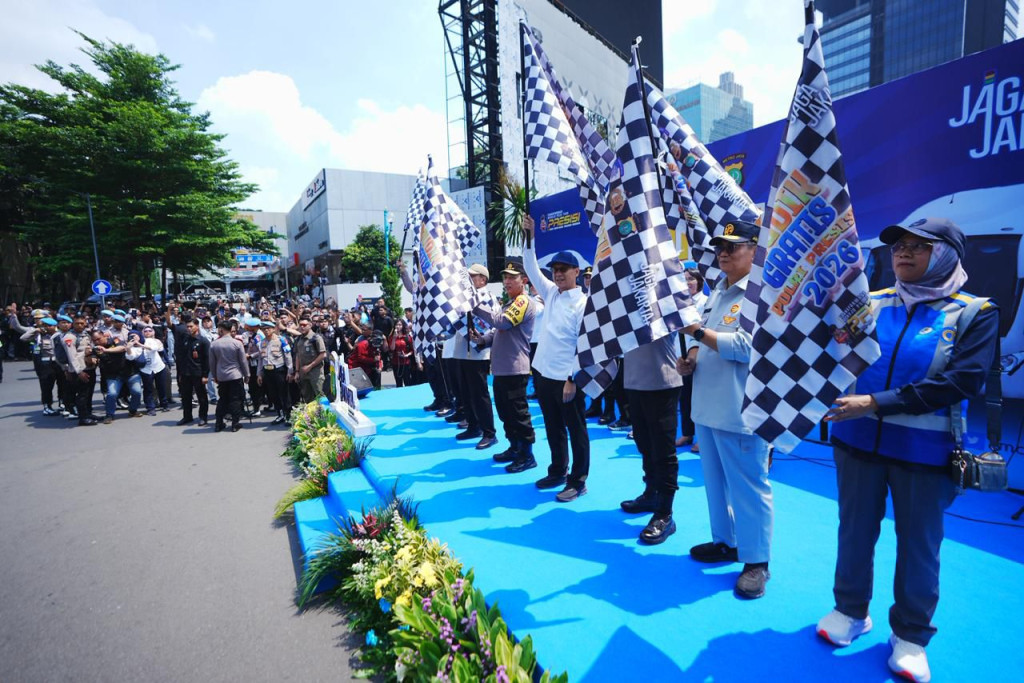 Kapolri Lepas 80 Bus Mudik Gratis, Antar 4.009 Masyarakat Berkumpul Bersama Keluarga Saat Lebaran