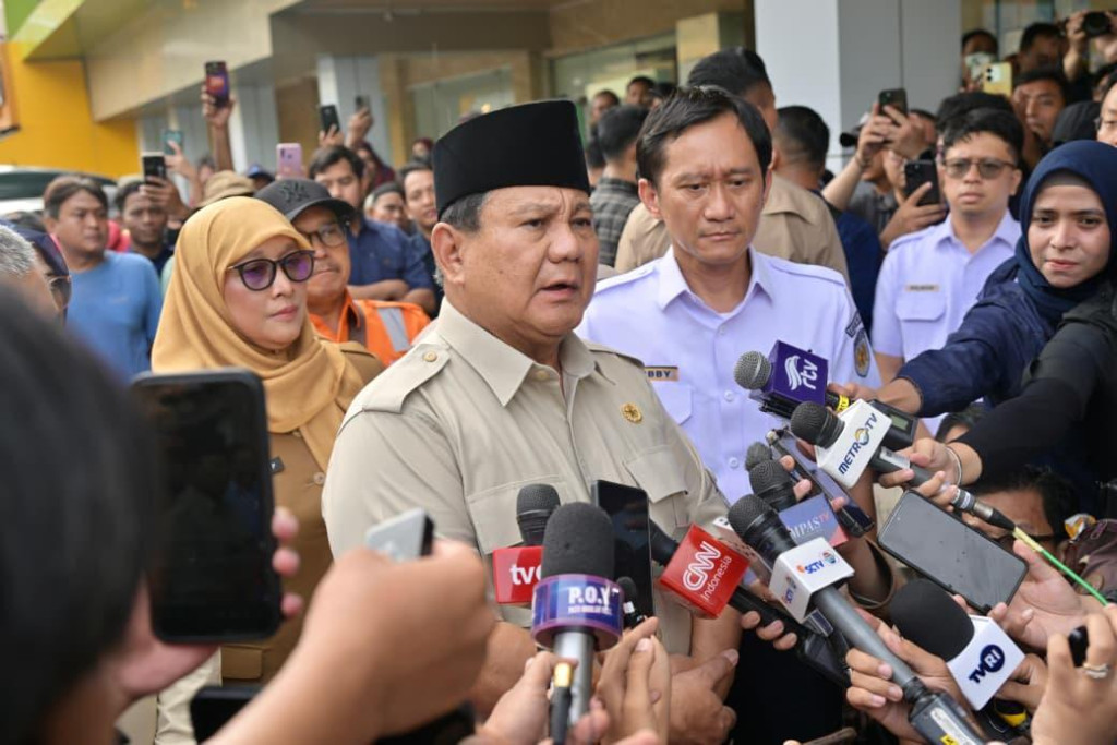 Prabowo Pastikan Korban Kecelakaan Kereta dapat Santunan, Flyover Dibangun