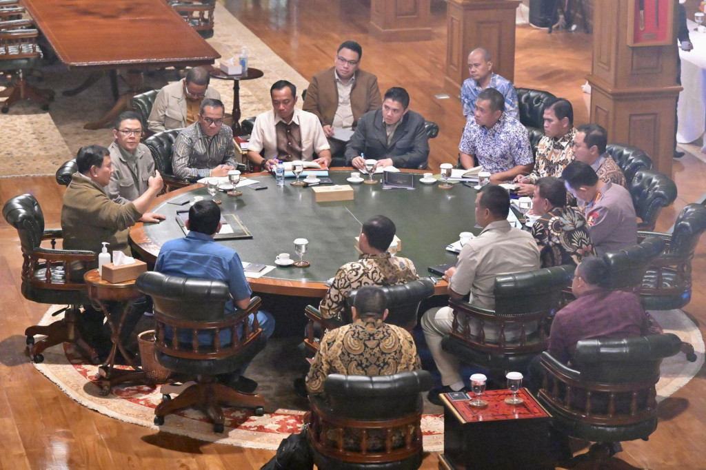 Prabowo Bahas Aspirasi Pekerja hingga Peran Kampus Bangun Daerah