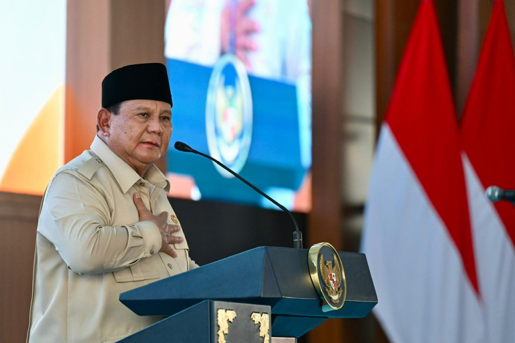 Rupiah Melemah Tembus Rp17.600 per Dolar AS, Prabowo: Masyarakat Desa Nggak Pakai
