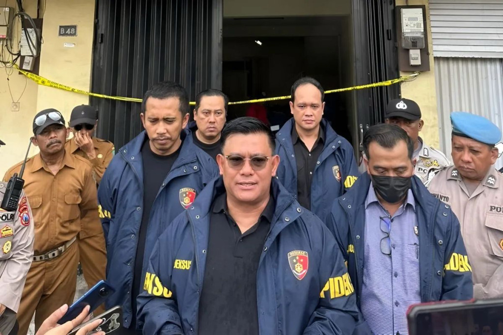 2 Tersangka Mafia Pertambangan Emas Ilegal Ditahan Bareskrim, Aset Ditelusuri - Jerat TPPU