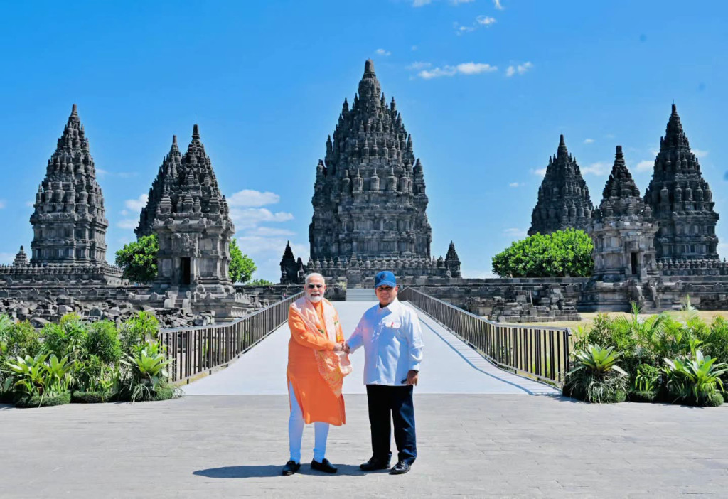 Presiden Prabowo dan PM India Modi Kunjungi Candi Prambanan